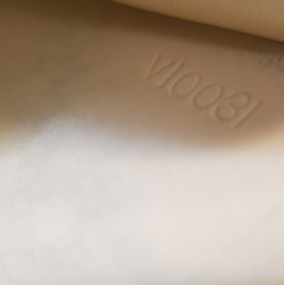 (SOLD)Authenti Louis Vuitton rare Epi vanilla long Portefeuille Z wallet/ - Picture 8 of 8